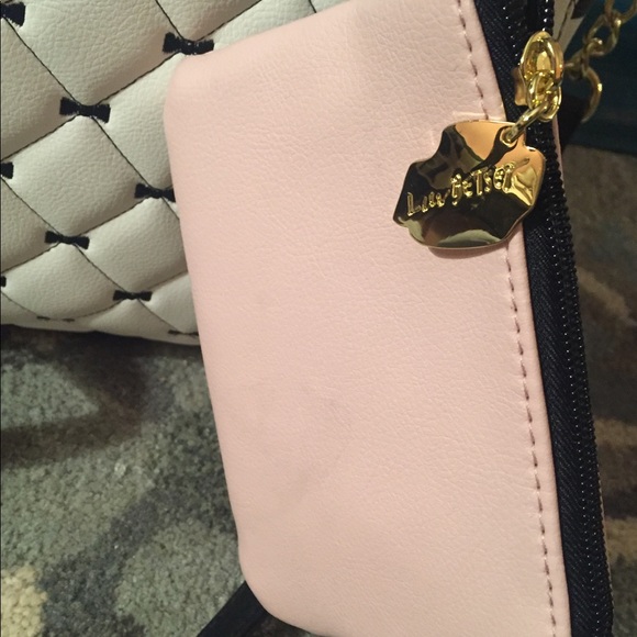 Betsey Johnson Tote Handbag - Picture 6 of 8